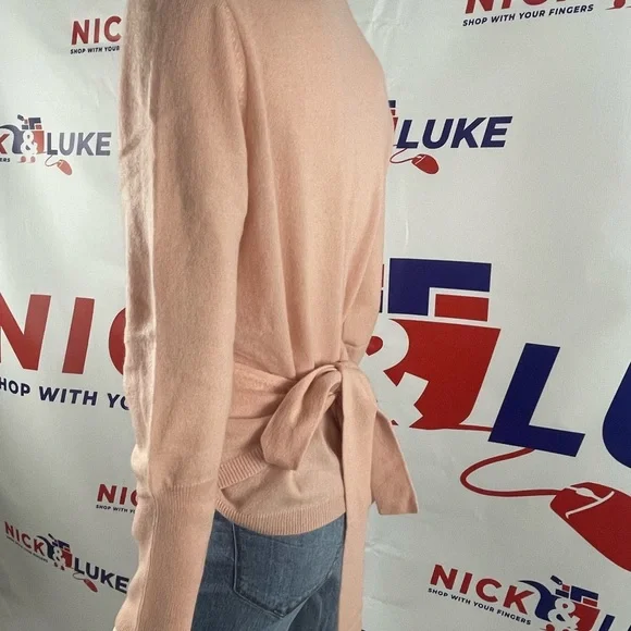 Naadam - Soft Collection for Women. Beautiful blouse wrap around. - Picture 3 of 6